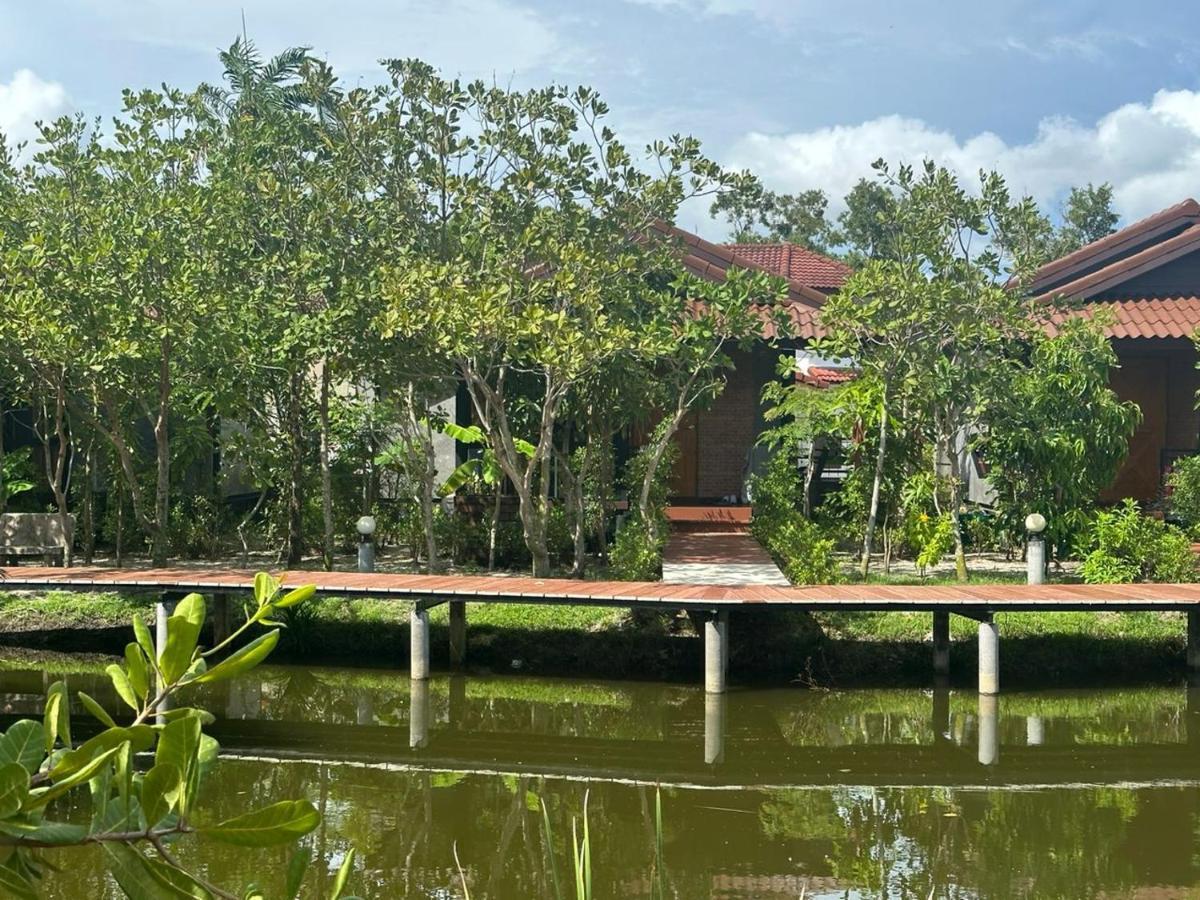 The Beatles Lagoon Chalong Exterior foto