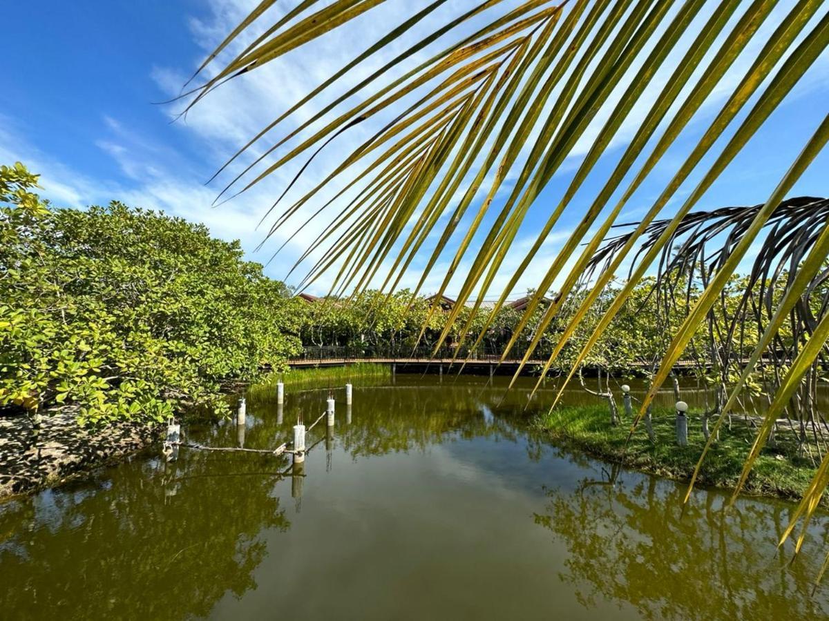 The Beatles Lagoon Chalong Exterior foto