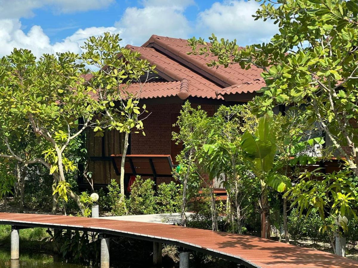 The Beatles Lagoon Chalong Exterior foto