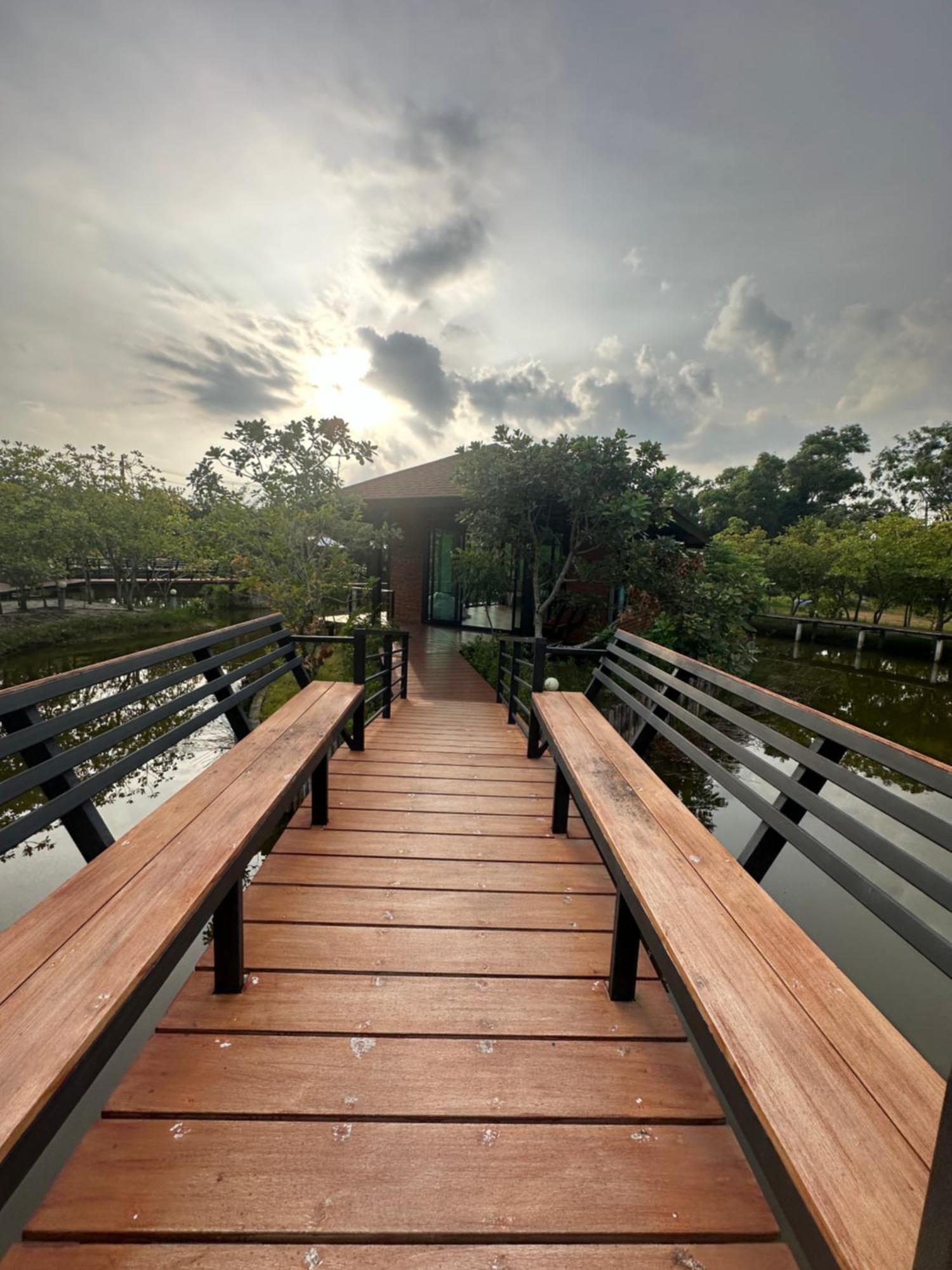 The Beatles Lagoon Chalong Exterior foto