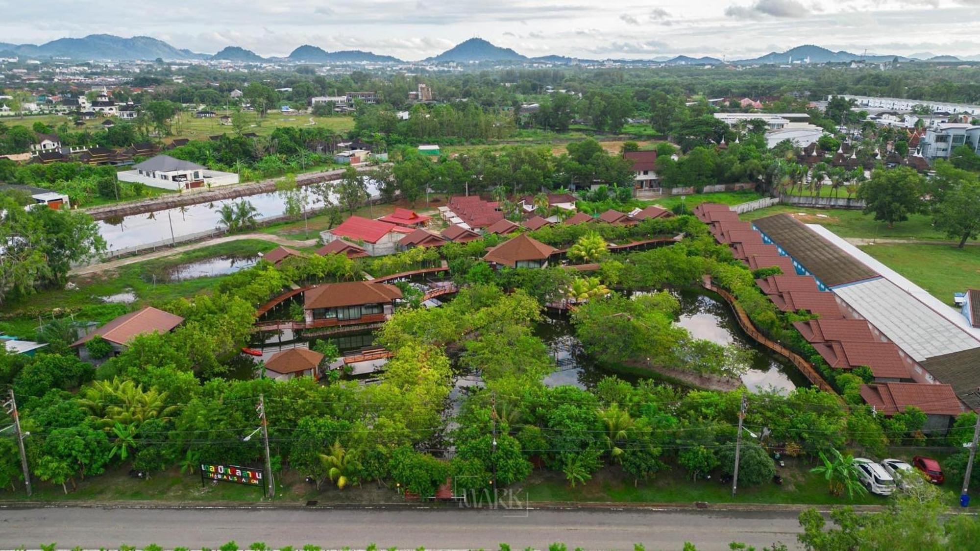 The Beatles Lagoon Chalong Exterior foto